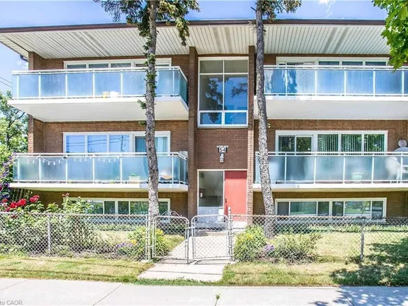 54 Rabbit Ln, Toronto, ON M9B 5S7