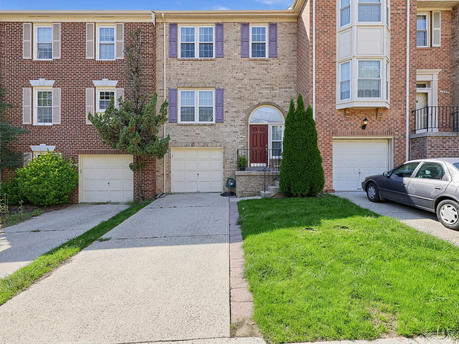3 bed, 1620 sqft, $3,475 — Photo 2