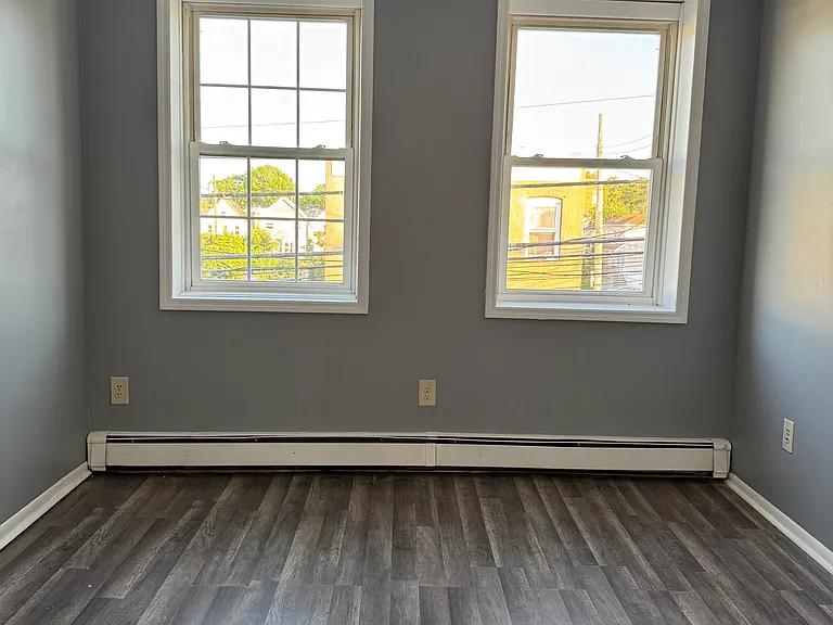 79 Saint Marys Ave #3 — Photo 4