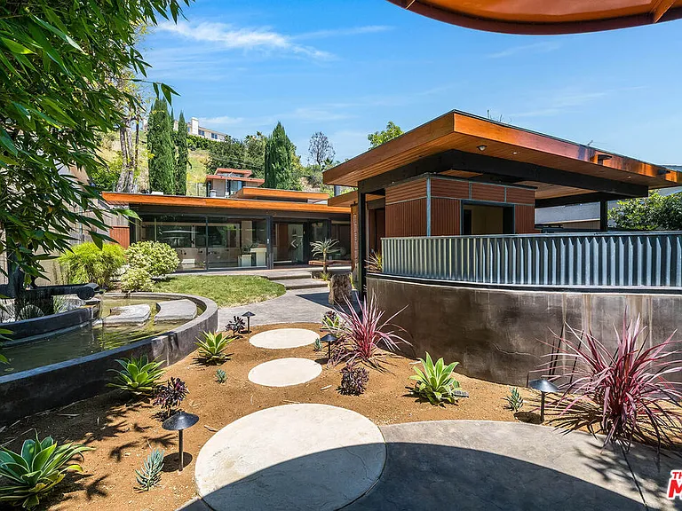22277 Buena Ventura St — Photo 8