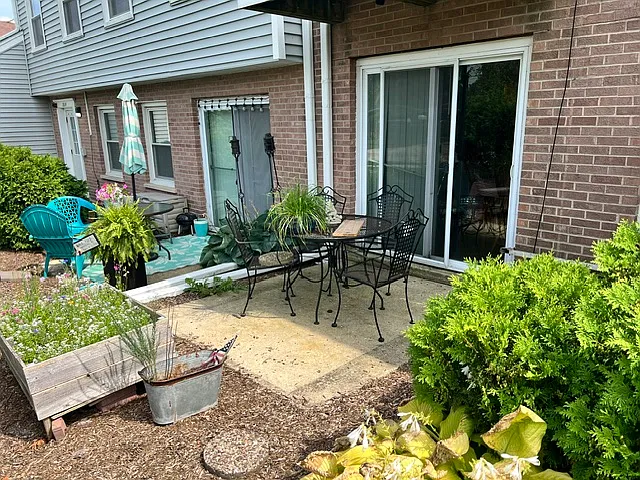 2 bed, 750 sqft, $1,625 — Photo 4