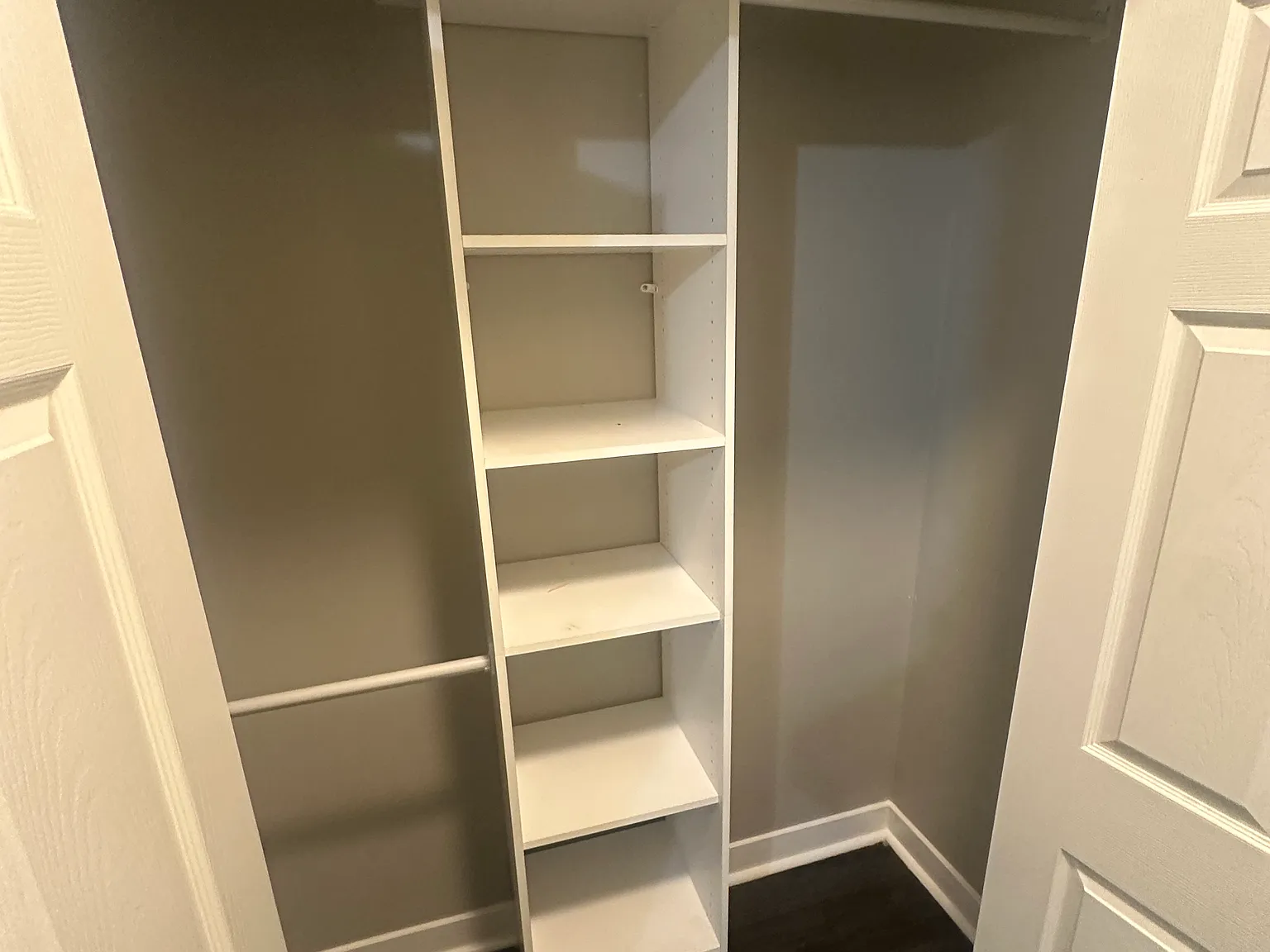 1 bed, 500 sqft, $1,050 — Photo 3