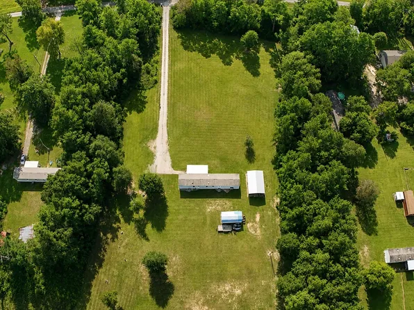814 County Road 642, Buna, TX 77612