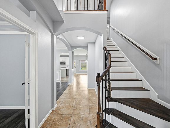 3rd image of 16503 Shady Canyon Court