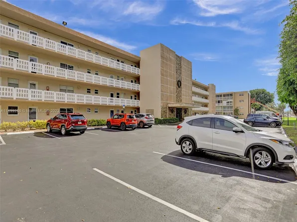 1025 SE 2nd Ave APT 304, Dania Beach, FL 33004