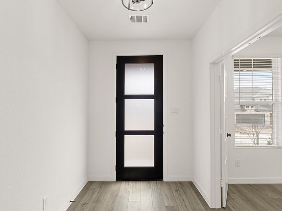 3rd image of 4308 Crossvine Ln