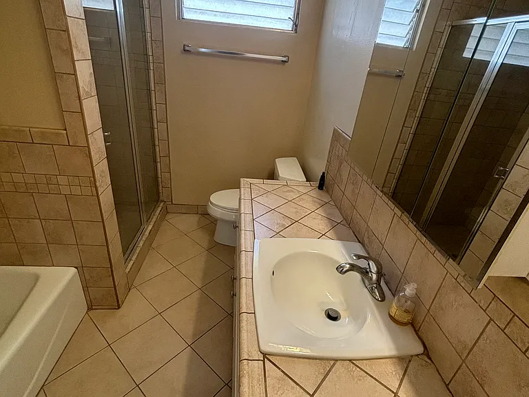 1012 Carol Dr #7 — Photo 4