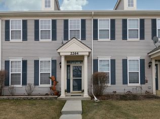 2264 Georgetown Cir, Aurora, IL 60503