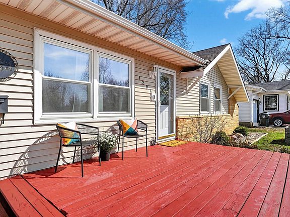 2nd image of 1204 Sunnyside Cir