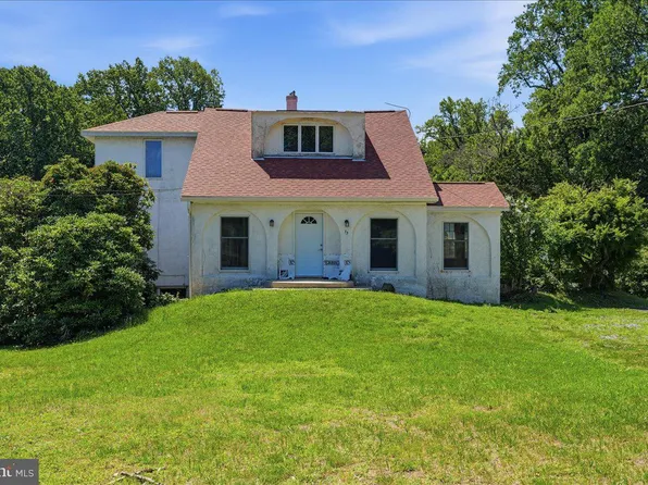 73 Church Rd, Arnold, MD 21012
