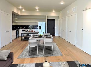 421 N Phillips Ave APT 305, Sioux Falls, SD 57104
