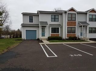 1054 Syracuse Ln, Westerville, OH 43081