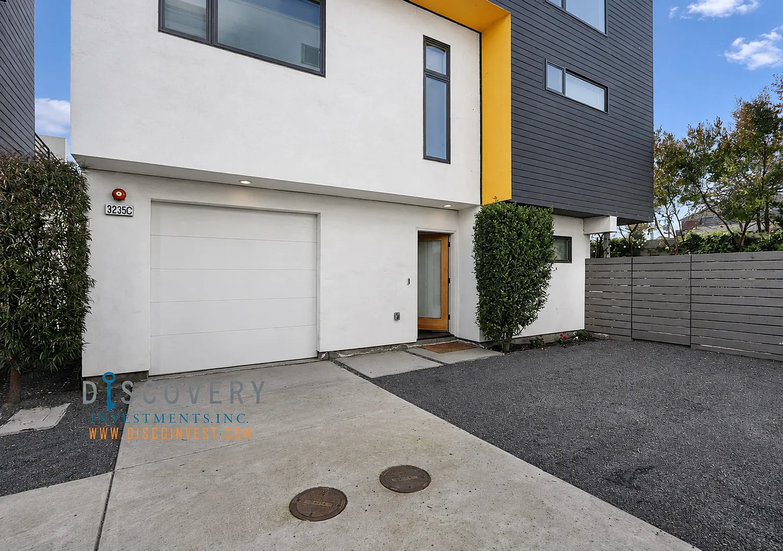 Modern Split Level Home — Photo 3