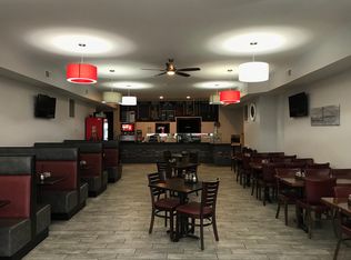 49 W High St, Carlisle, PA 17013