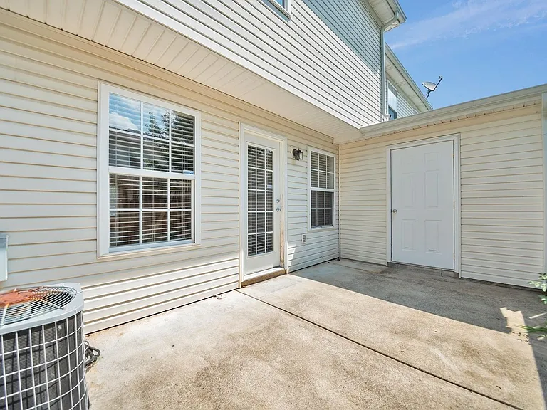 2505 Comanche Way — Photo 17