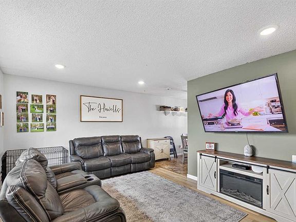 2nd image of 9922 S 83rd Ave