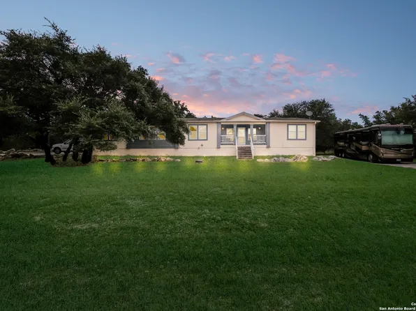 345 Derrick Dr, Spring Branch, TX 78070