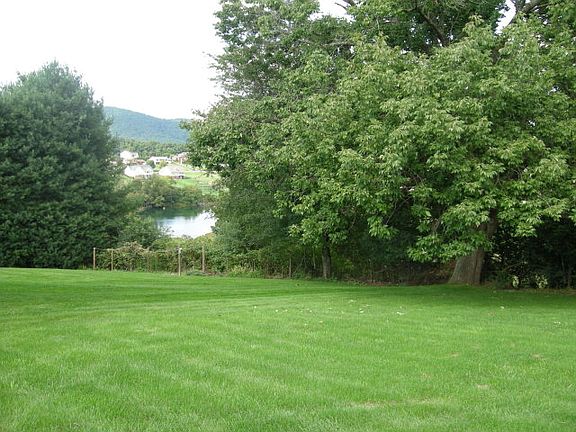 5th image of 190 Van Mar Dr