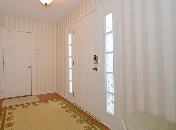 2nd image of 9 Newcastle Ln