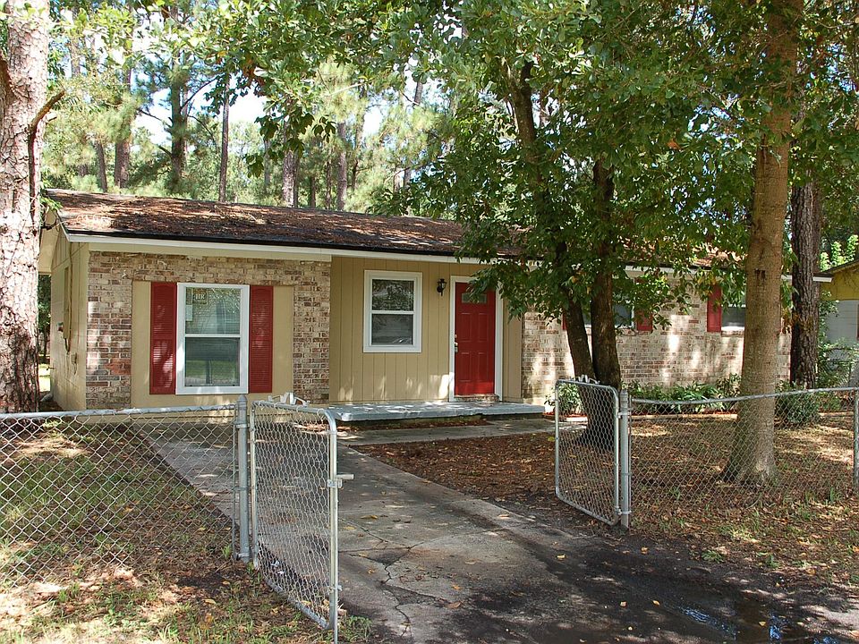 1st image of 7045 Matthew St