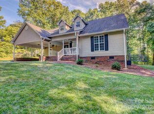 1311 Joyce Dr, Cherryville, NC 28021