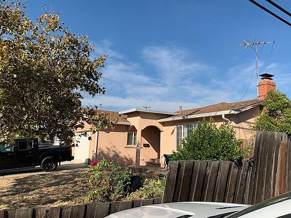 2nd image of 90 N Park Victoria Dr