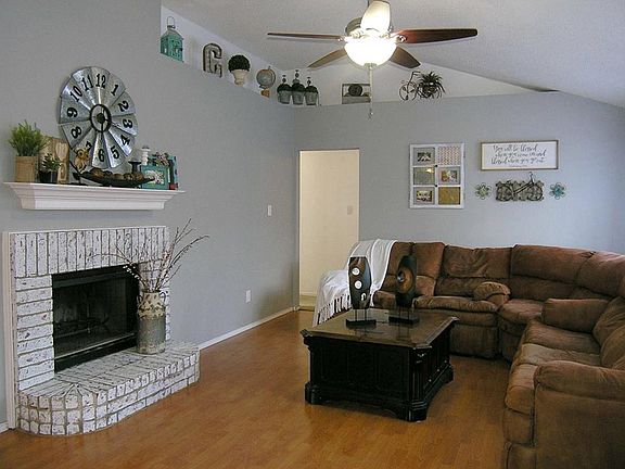 2nd image of 6521 Electra Dr