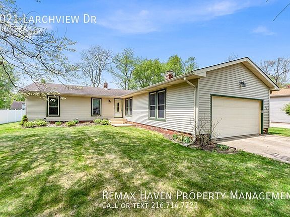 3rd image of 1021 Larchview Dr