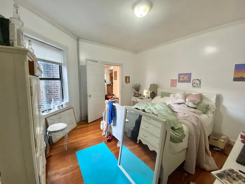 245 Harvard Ave #2