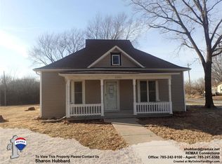 23203 Elm St, Vassar, KS 66543
