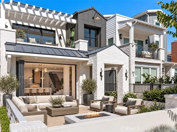 715 Poinsettia Ave, Corona Del Mar, CA 92625