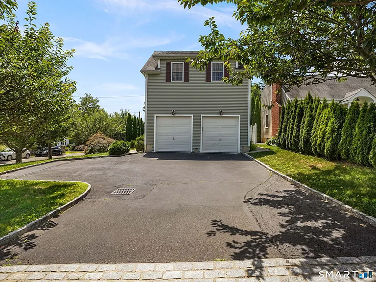 56 Barholm Ave — Photo 24