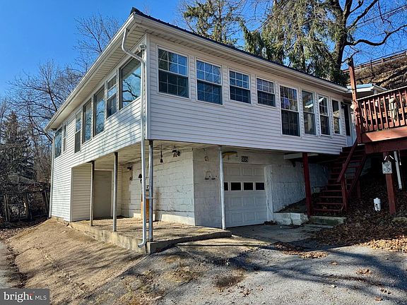 4th image of 938 River Rd