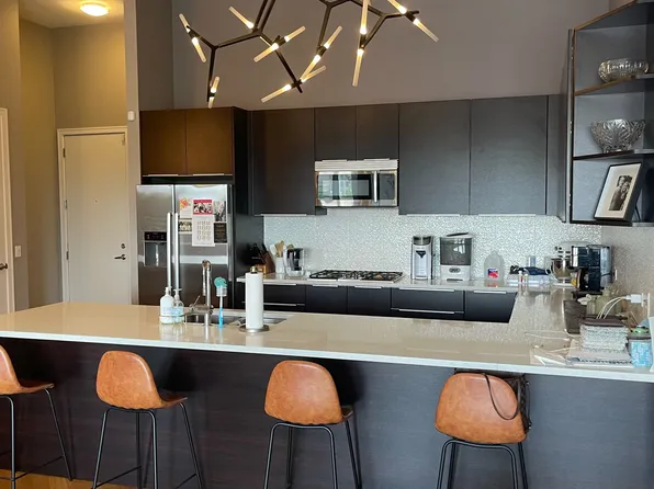 2410 W Bloomingdale Ave APT 4D, Chicago, IL 60647