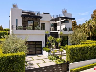 1353 Woodruff Ave, Los Angeles, CA, 90024