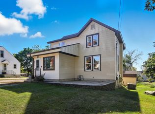 611 Mineral Sp Rd NE, Owatonna, MN 55060