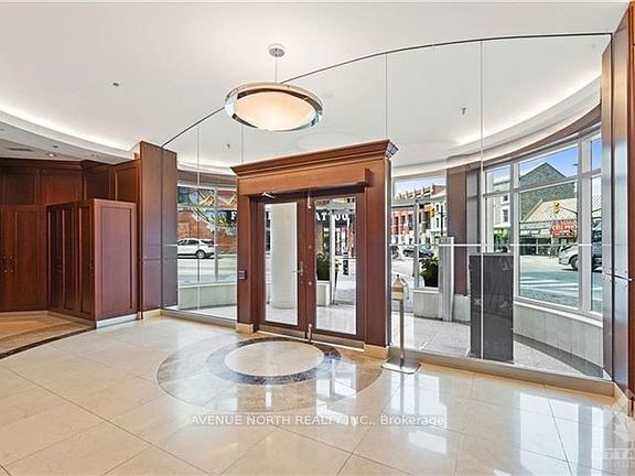 2nd image of 200 Rideau St #411