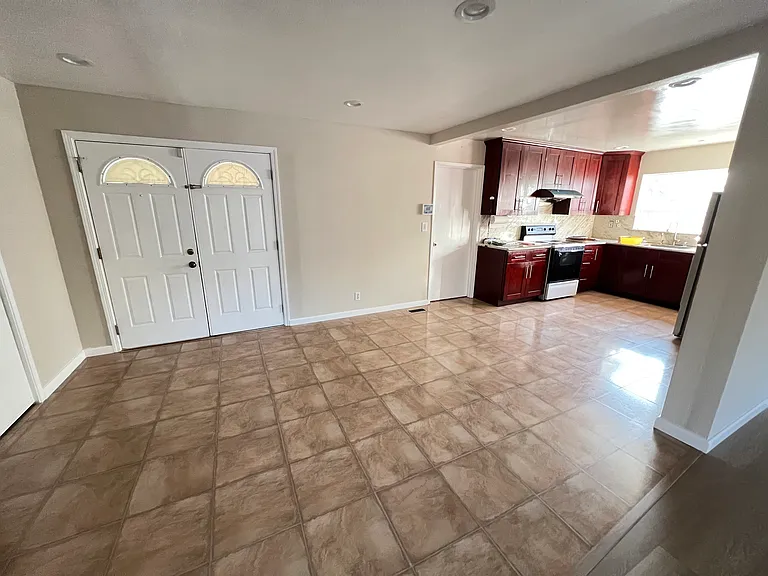 Entry way