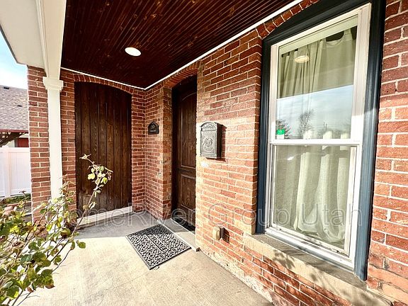 4th image of 1506 W Indiana Ave
