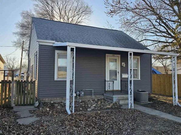115 Harwood Ave, Waterloo, IA 50701