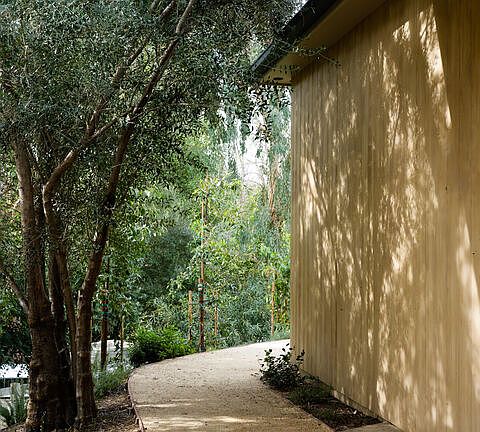 3rd image of 5831 Fitzpatrick Rd