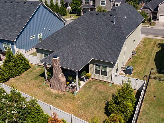 2nd image of 4443 Rubicon Dr