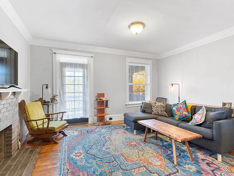 6128 Waterman Blvd — Photo 3