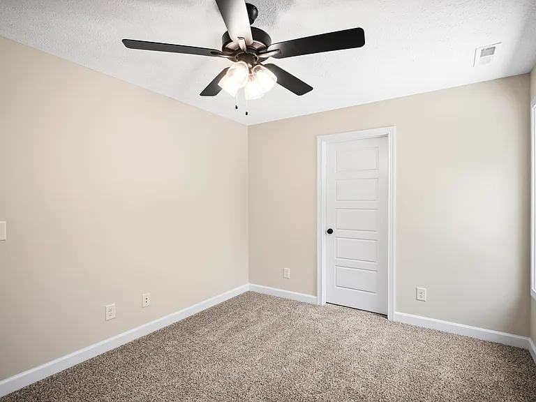 1749 Powell Rd — Photo 41