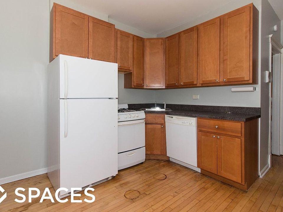 1st image of 2117 W Ainslie St #One