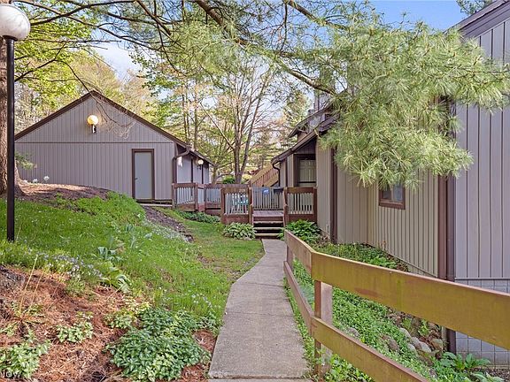 2nd image of 2129 Pinebrook Trl