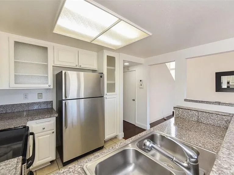 309 Stanford Ct #42 — Photo 14