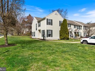 48 Village Dr, Schwenksville, PA