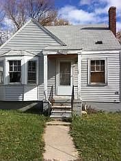 2nd image of 20500 Manor St