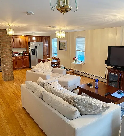 3 Lopez Ave #2 — Photo 2